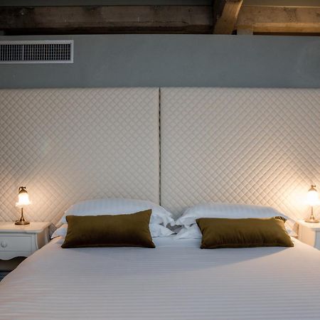 Le Ali Del Frassino Hotel Peschiera del Garda Bagian luar foto