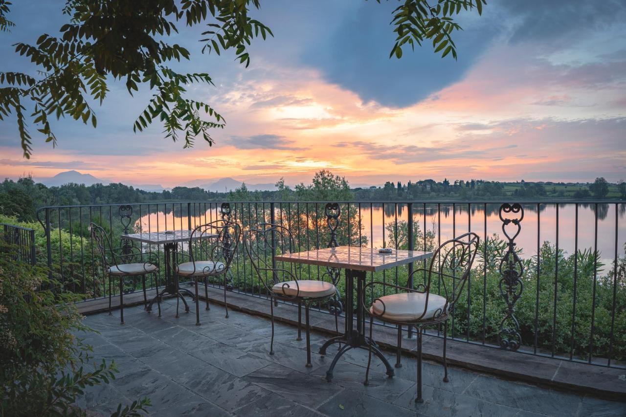 Le Ali Del Frassino Hotel Peschiera del Garda Bagian luar foto